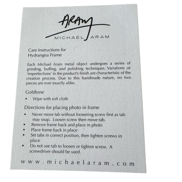 (NWB) Michael Aram Stunning Hydrangea Frame, 5" x 7" Gold - Picture 6 of 10